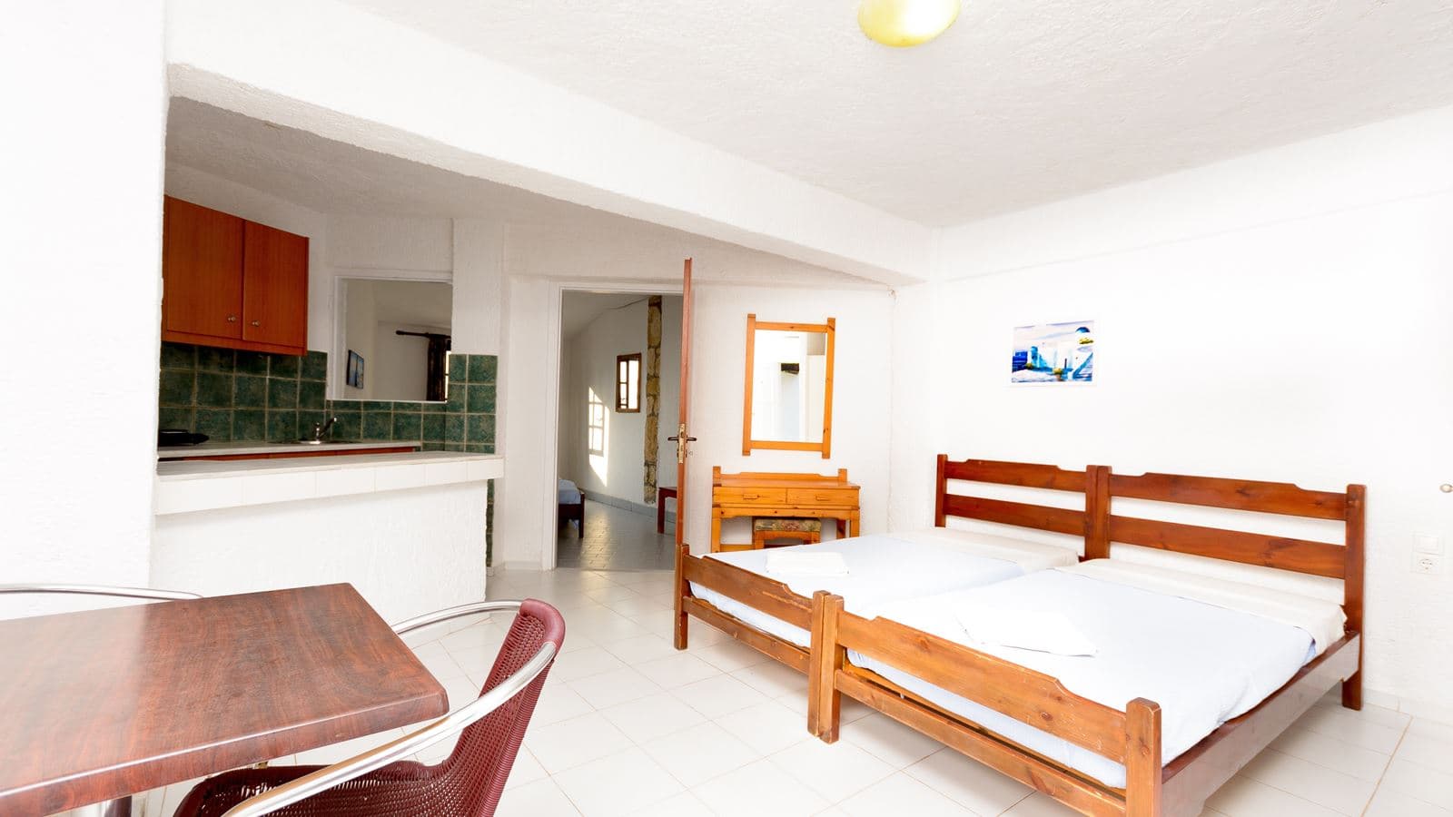 rooms-apartment-superior-1-bedroom-side-sea-view-balcony-or-terrace
