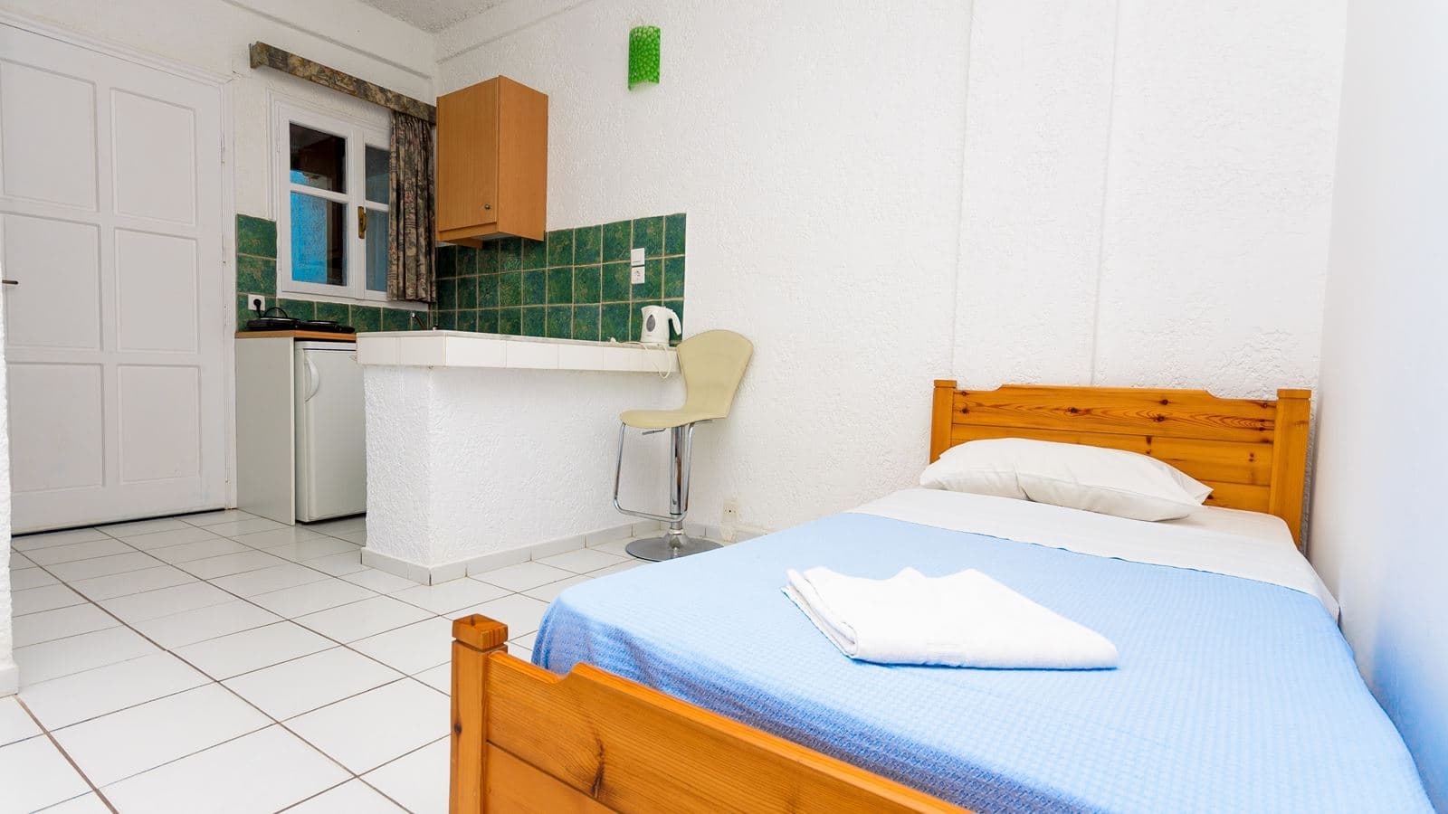 rooms-studio-superior-twin-garden-view-balcony-or-terrace