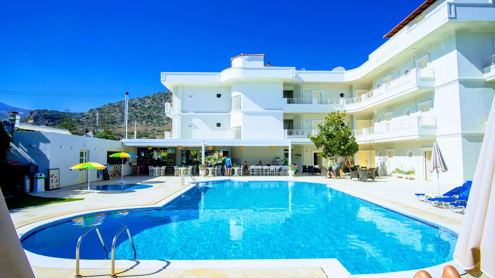 pools-outdoor-pool