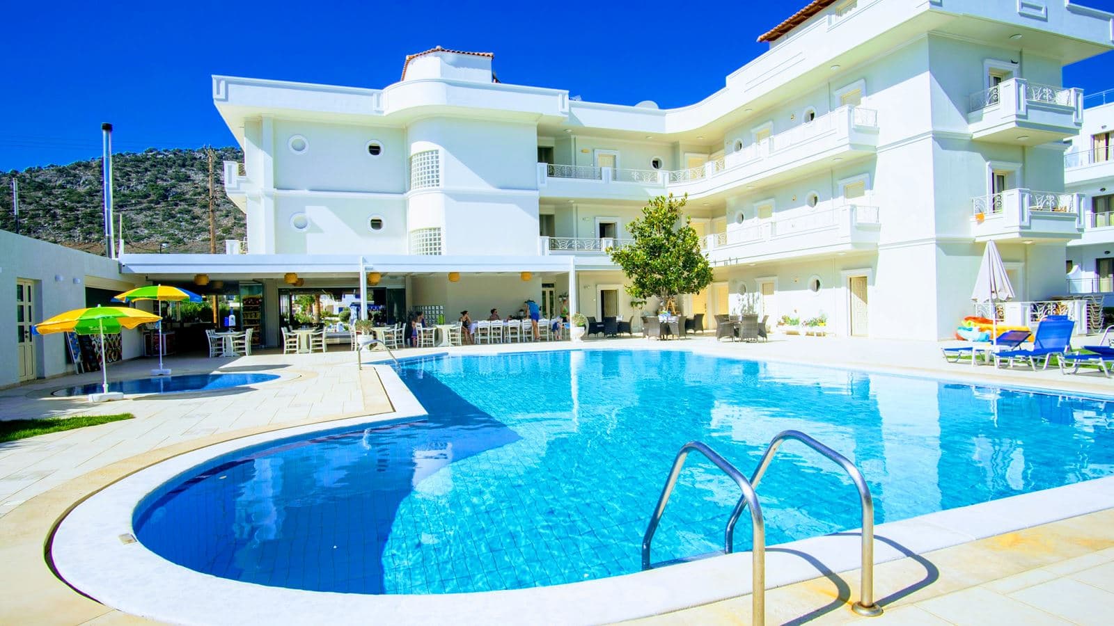 pools-outdoor-pool