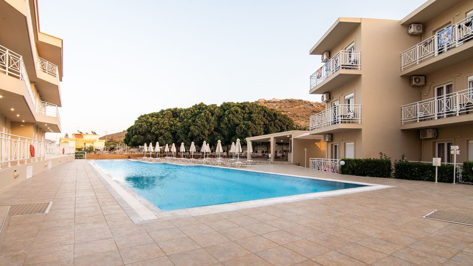 pools-outdoor-pool