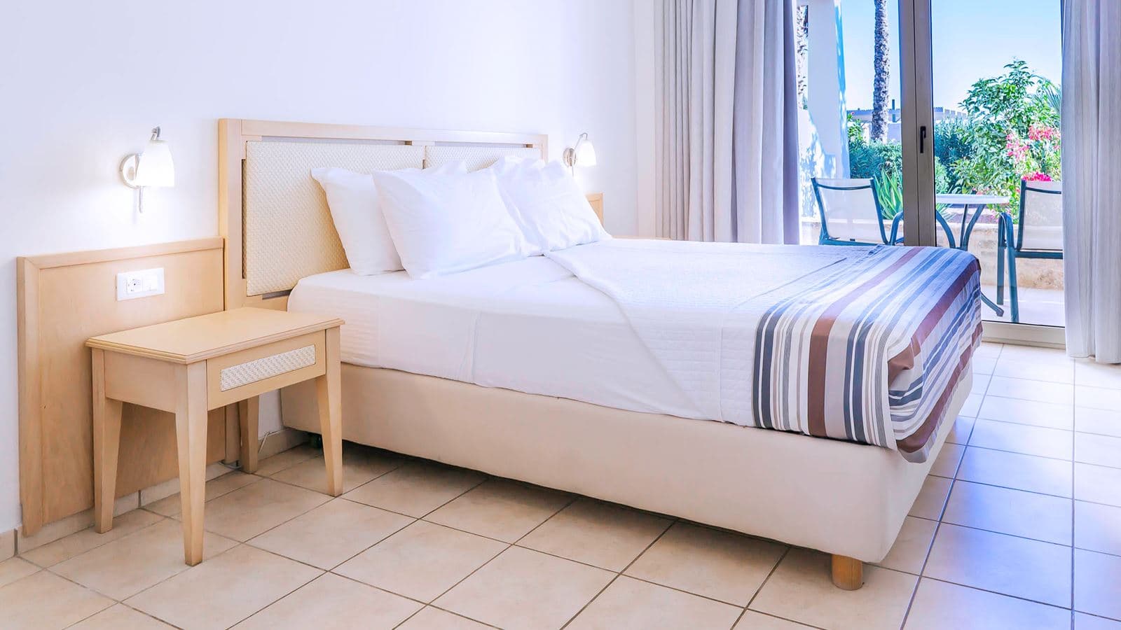 rooms-comfort-room