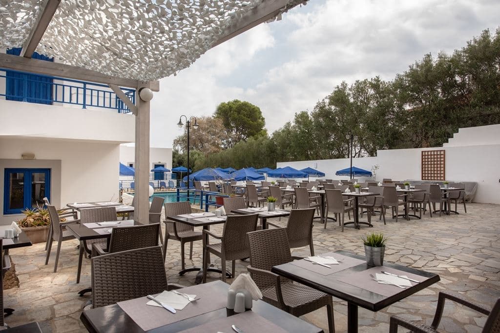 restaurants-main-building