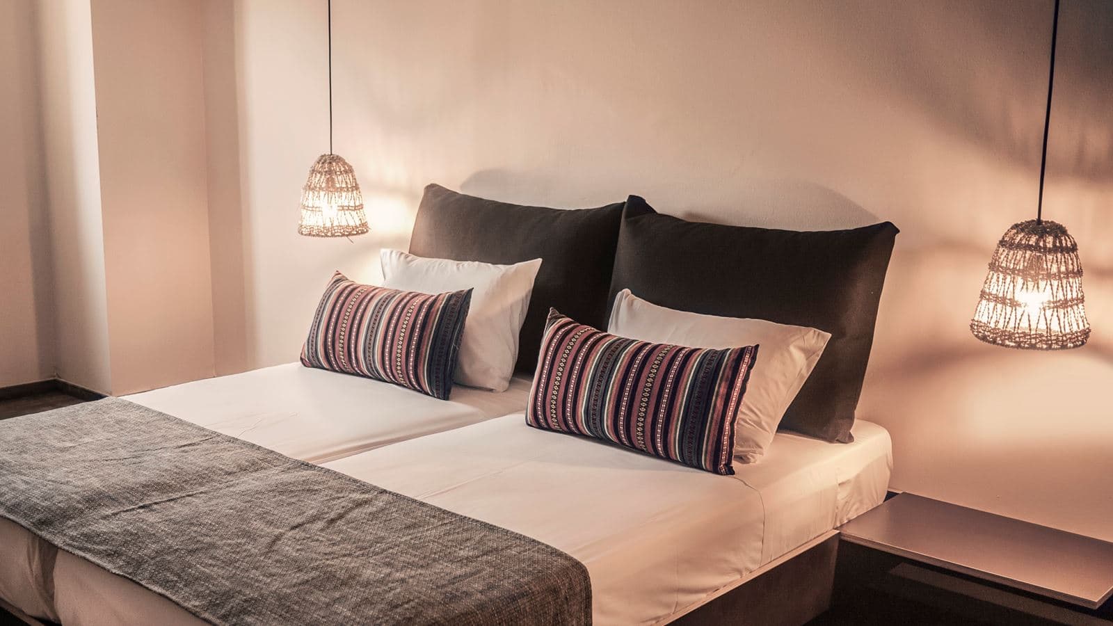 rooms-promo-room
