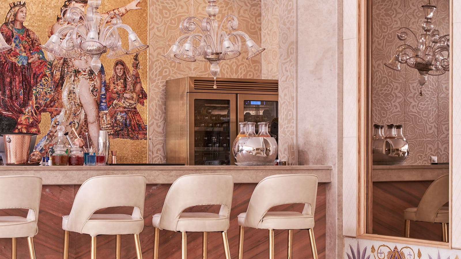 bars-rea-lobby-bar