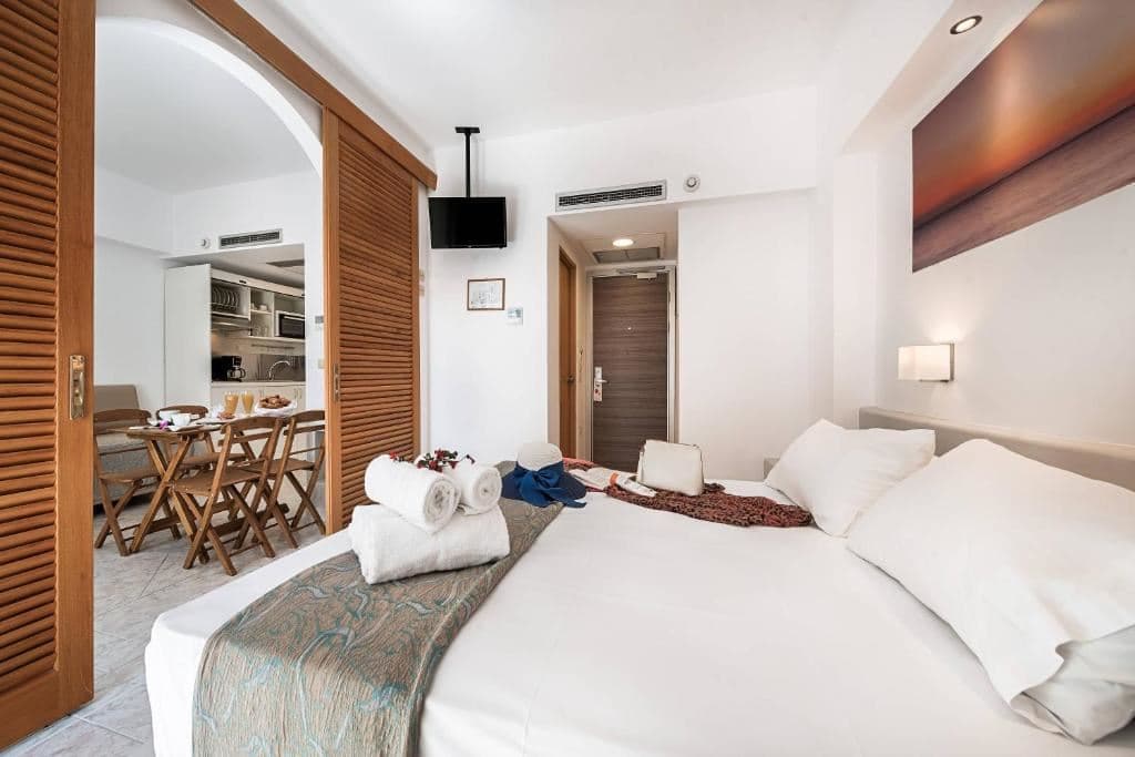 rooms-apartments