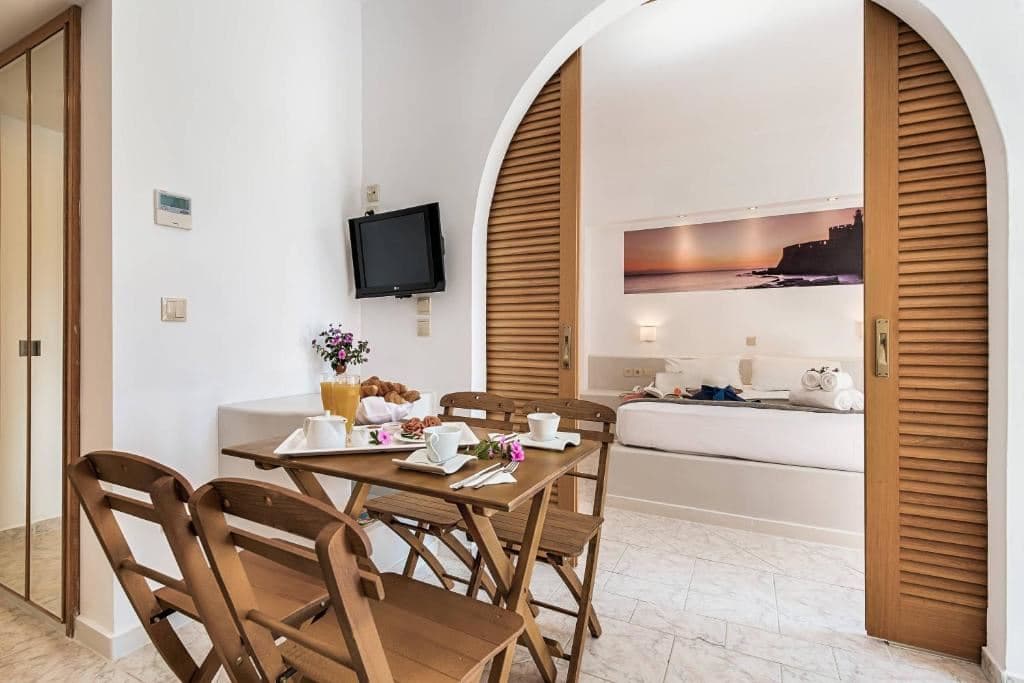 rooms-apartments