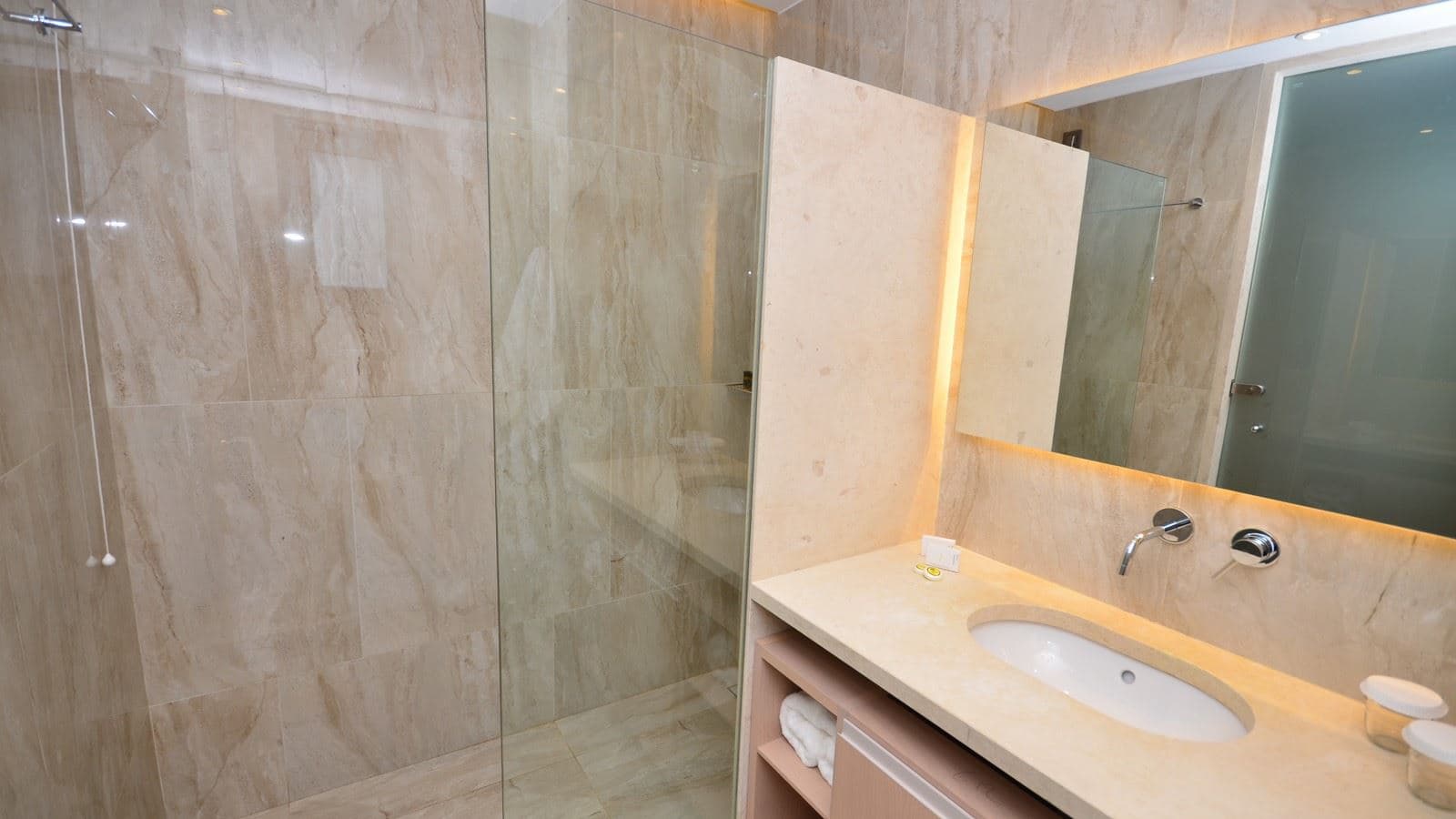 rooms-deluxe-double-garden-view
