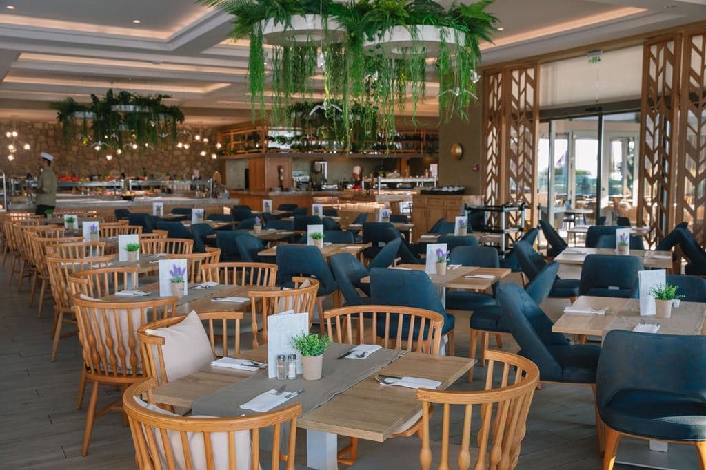 restaurants-main-building