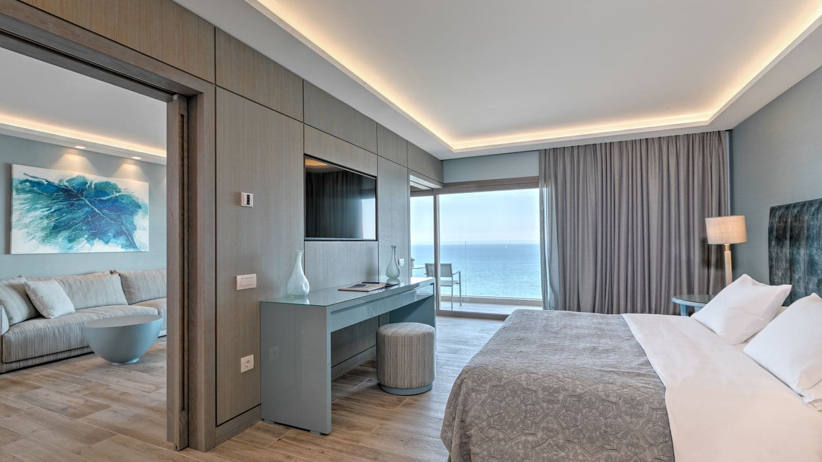 rooms-sea-view-deluxe-suite