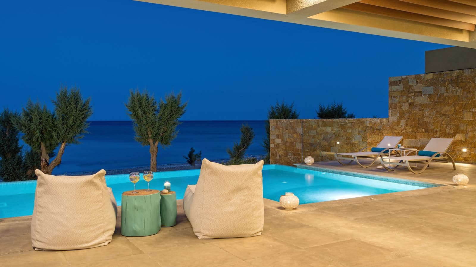 rooms-on-the-beach-amada-villa
