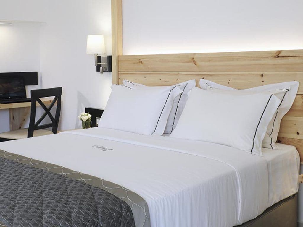 rooms-superior-room