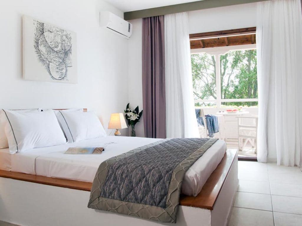 rooms-family-room