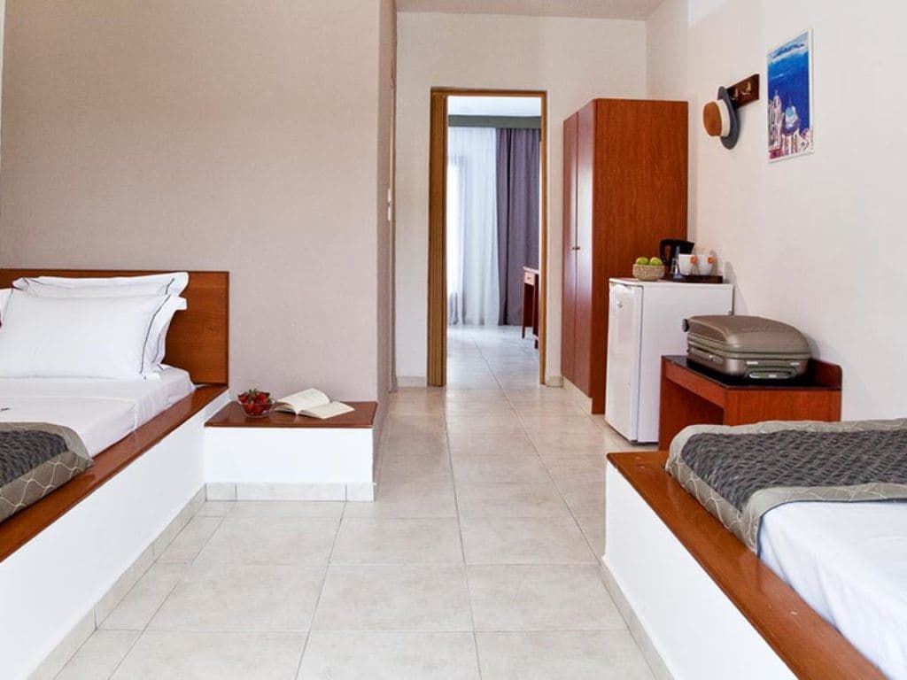 rooms-family-room