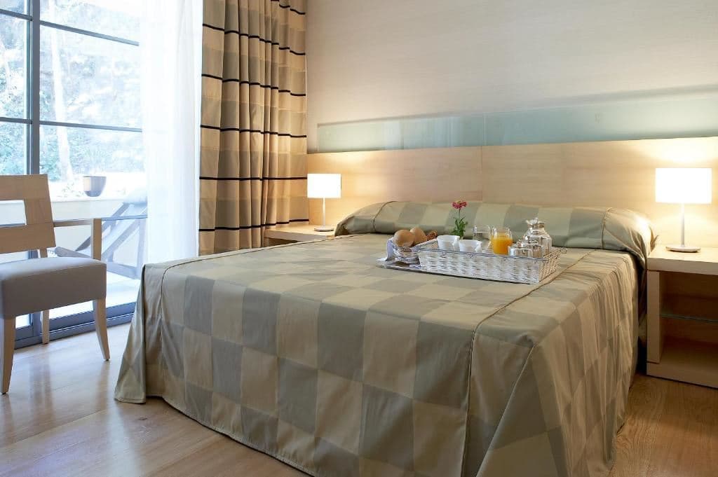 rooms-garden-vip-suite-sharing-pool--terrace