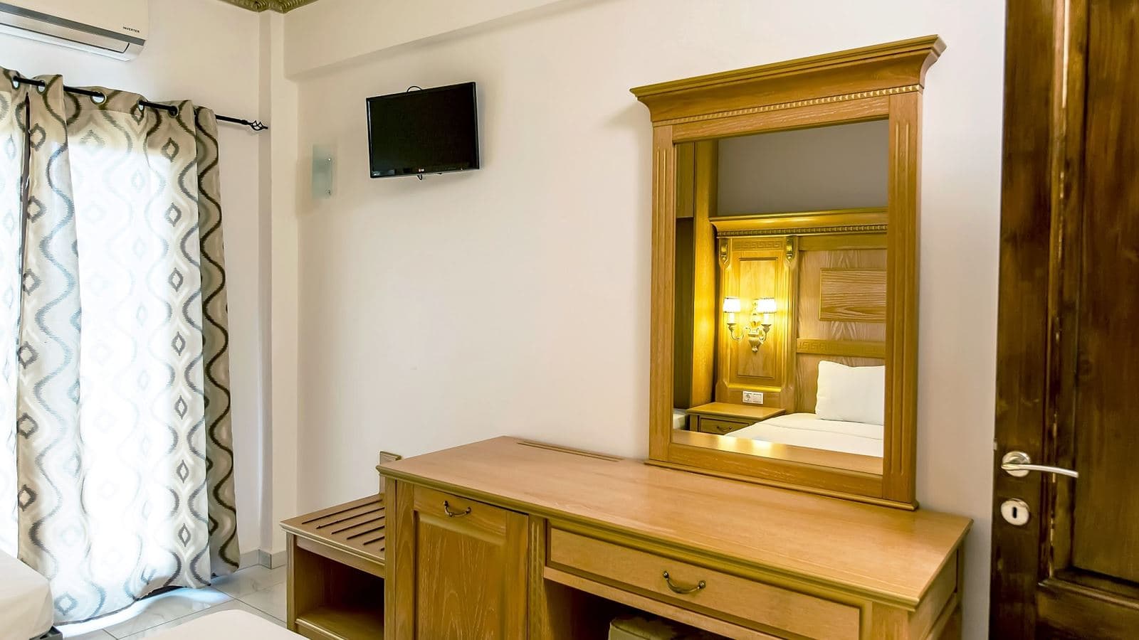 rooms-junior-suite