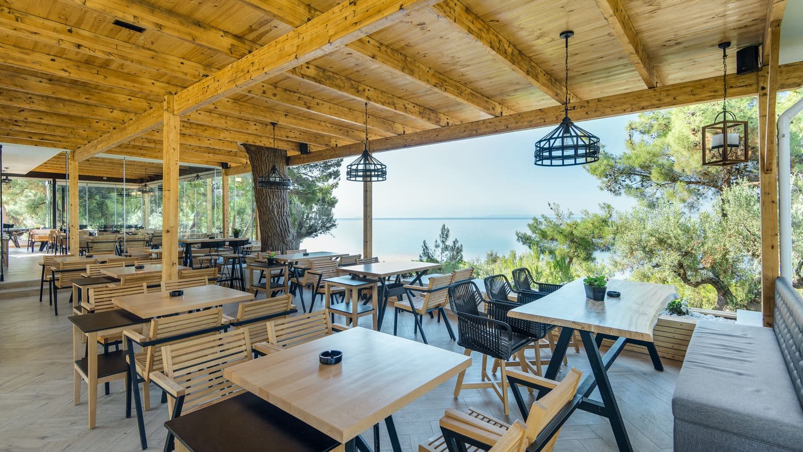 restaurants-elia