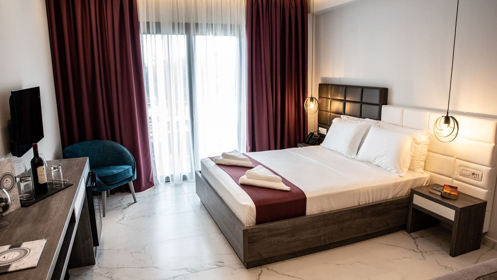 rooms-deluxe-triple-room