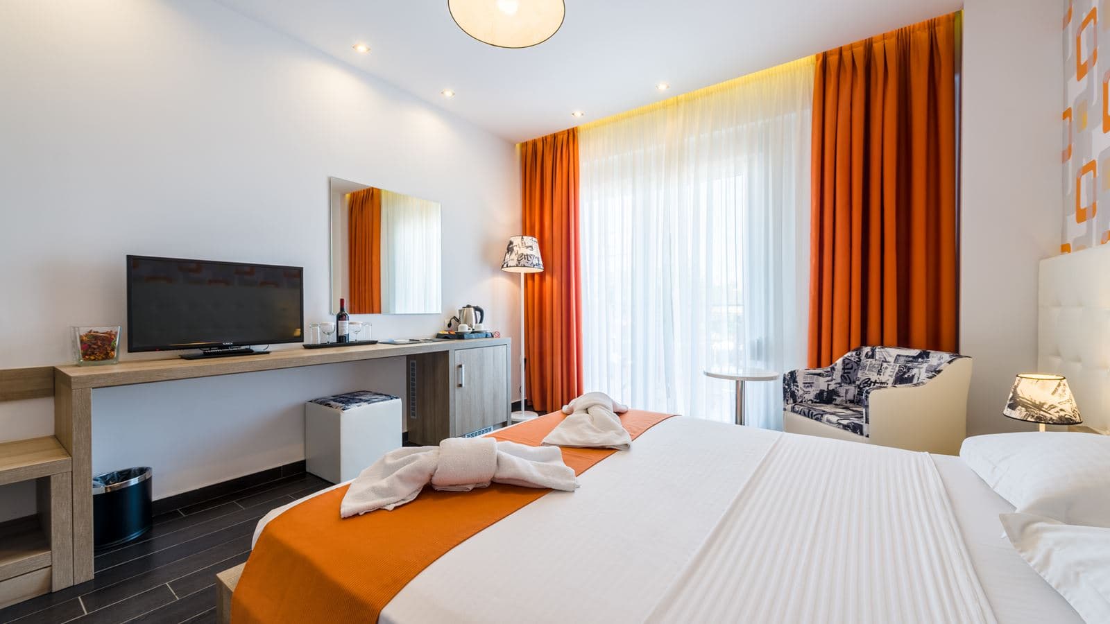 rooms-triple-room
