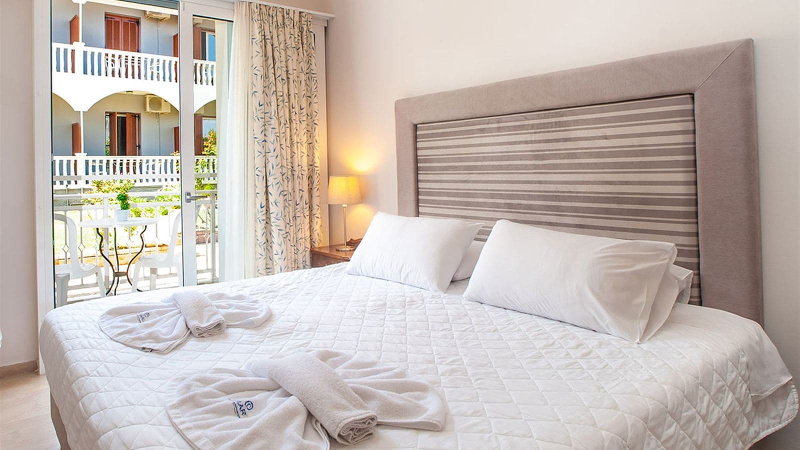 rooms-standard-double-garden-view