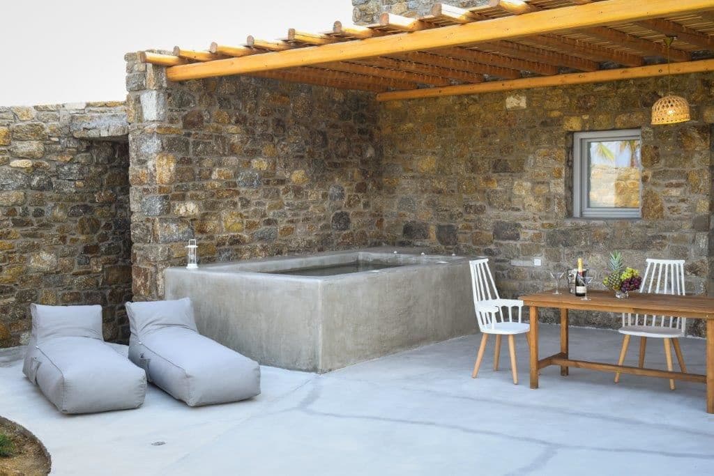 rooms-master-suite-with-plunge-pool