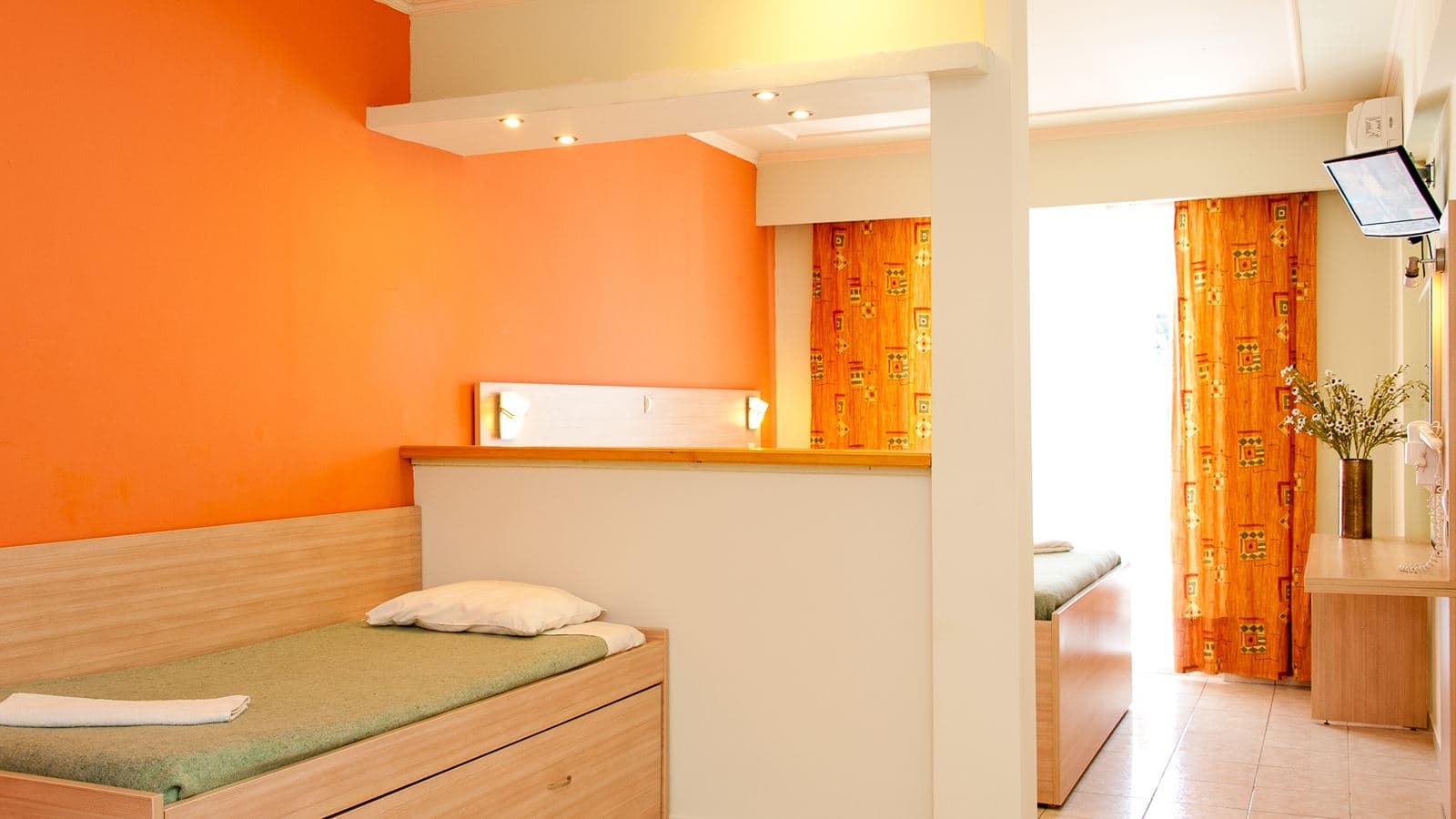 rooms-open-plan-family-room