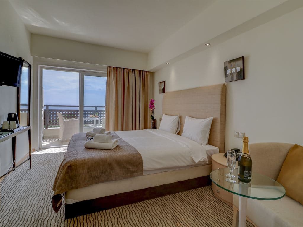 rooms-room-double-sideseaview-balcony-or-terrace