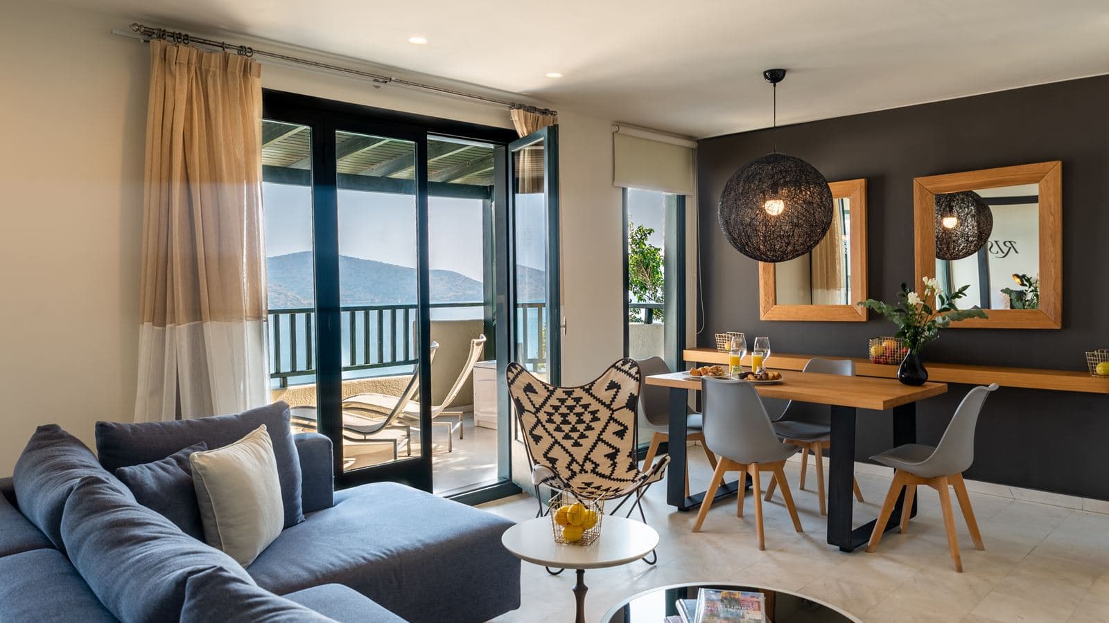 rooms-sapphire-cozy-suite