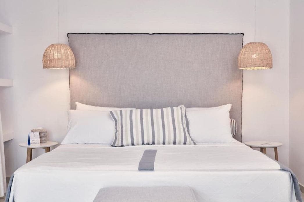 rooms-supreme-suite-front-sea-view