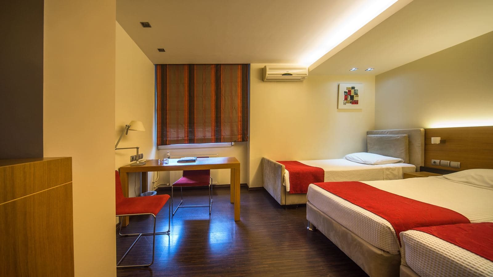 rooms-triple-room