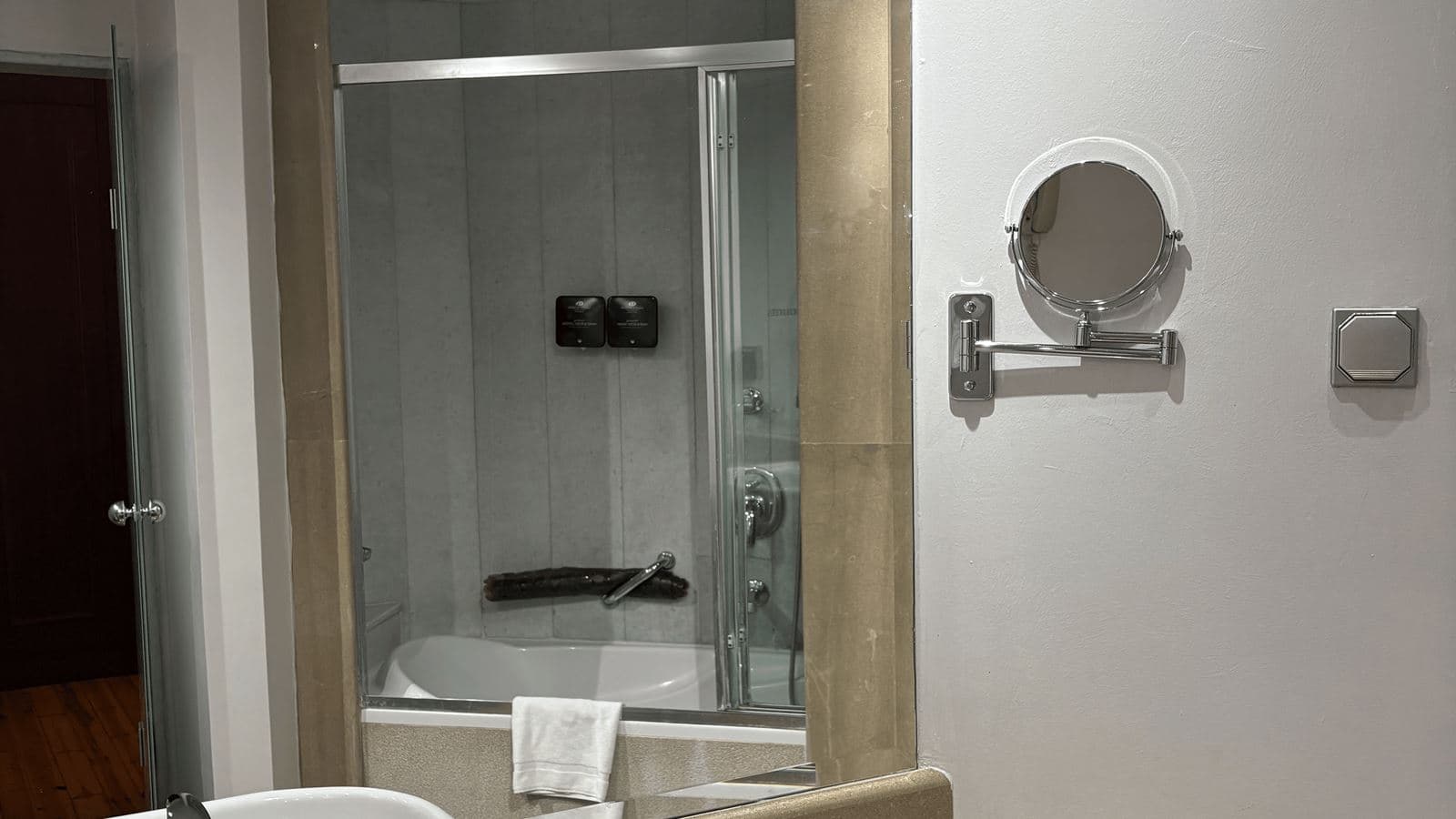 rooms-family-room