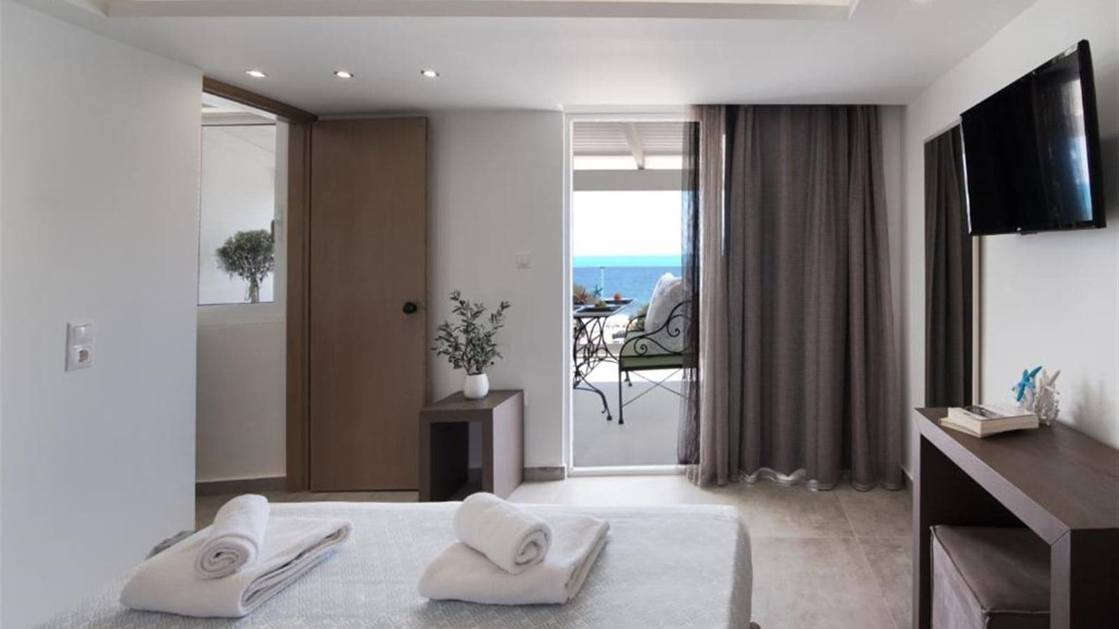 rooms-apartment-3-pax