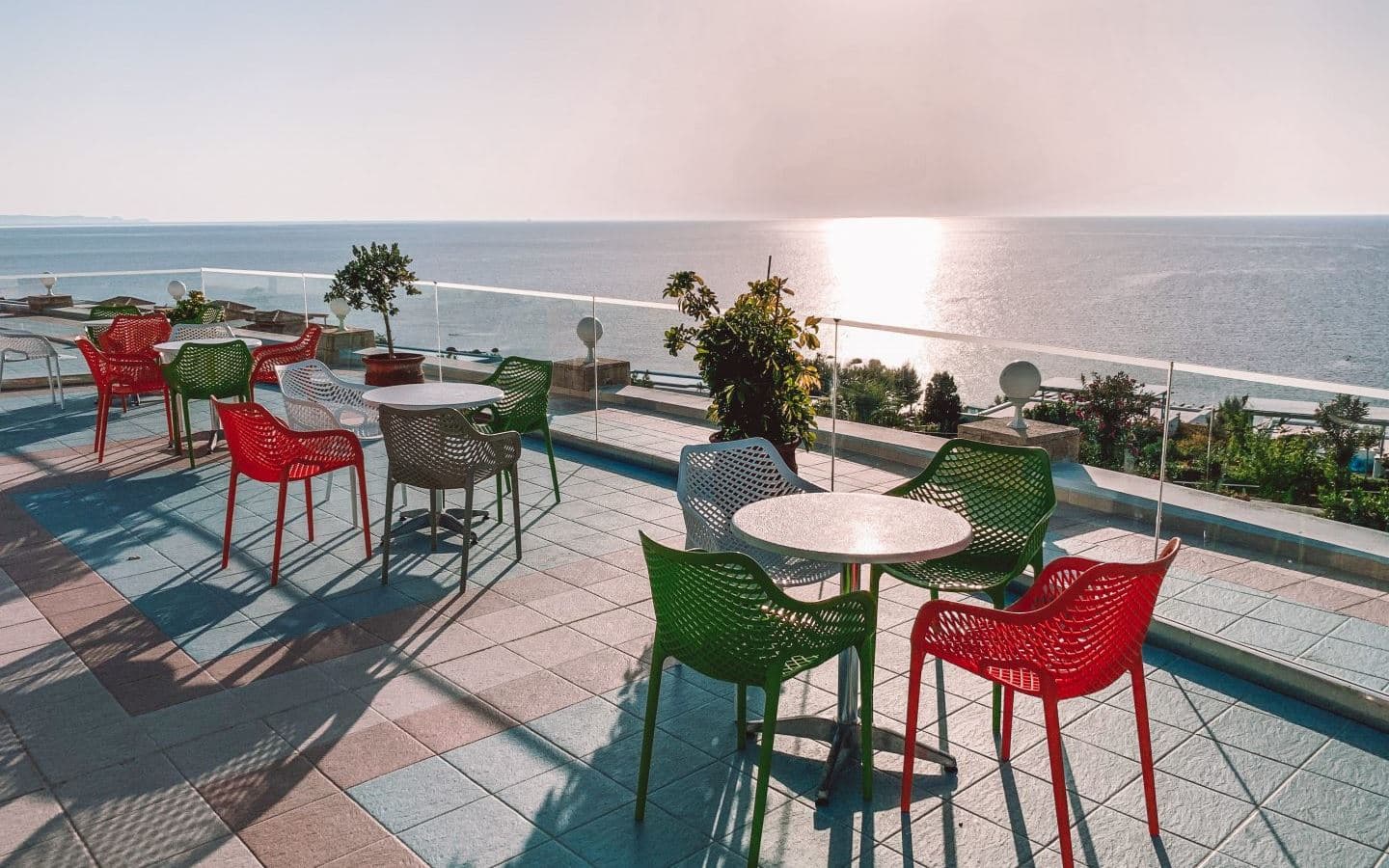 bars-h2o-pool-bar