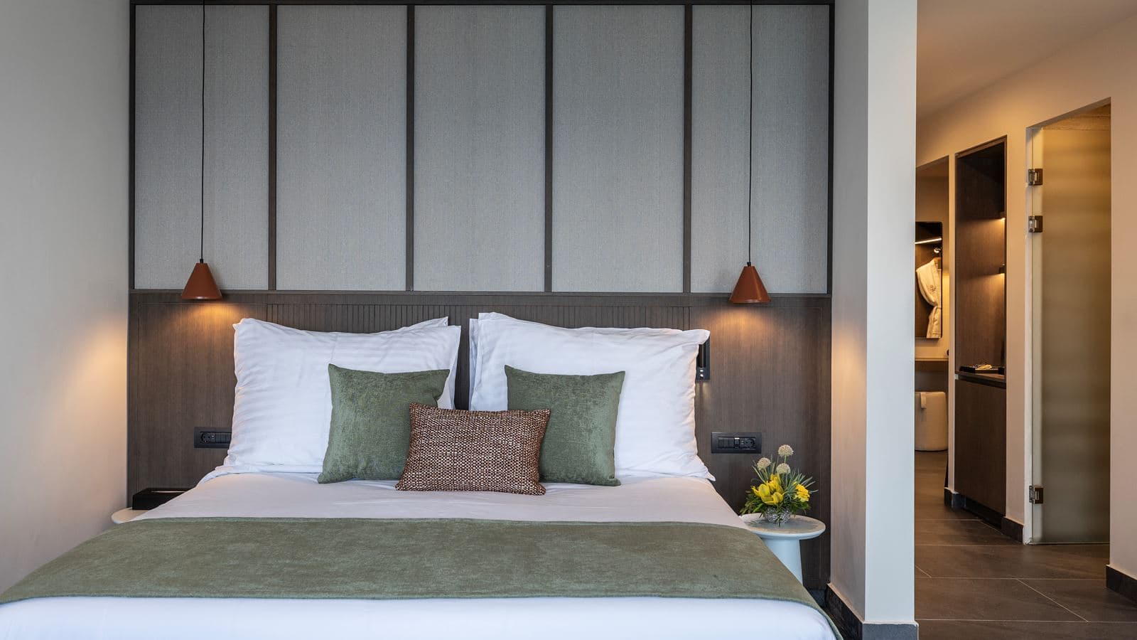 rooms-grand-suite-front-sea-view
