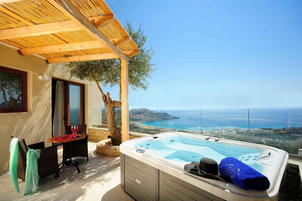 rooms-suite-junior-deluxe-outdoor-jacuzzi-with-panoramic-seaview