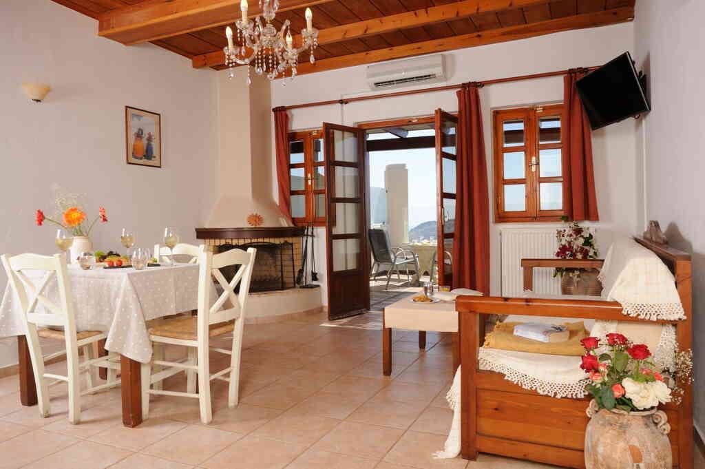 rooms-suite-superior-1-bedroom-with-panoramic-seaview