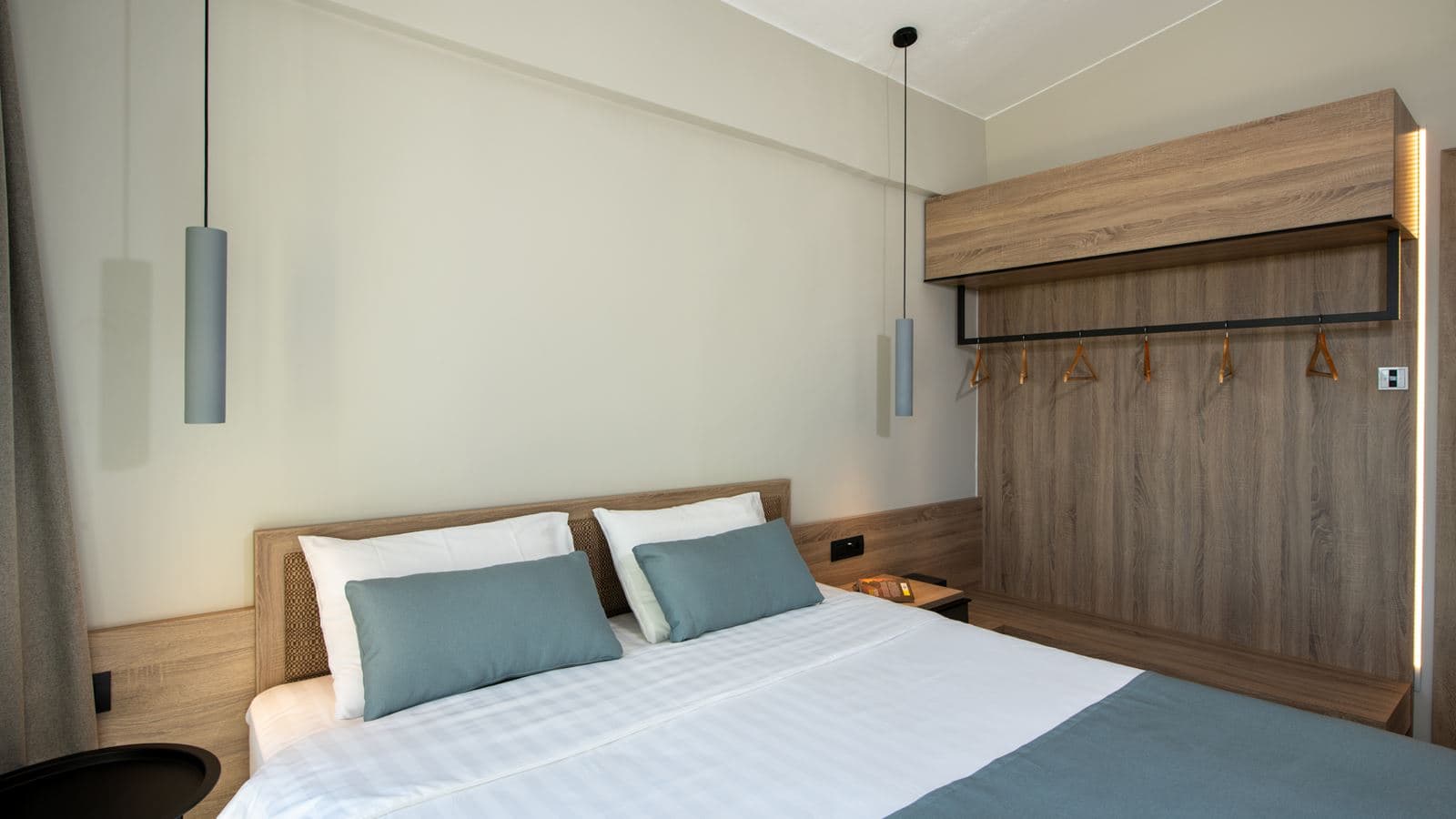 rooms-double-garden-view