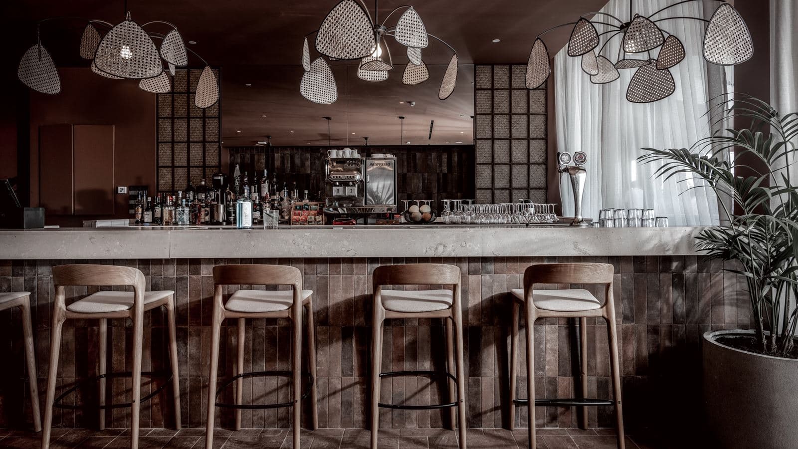 bars-canteen-bar