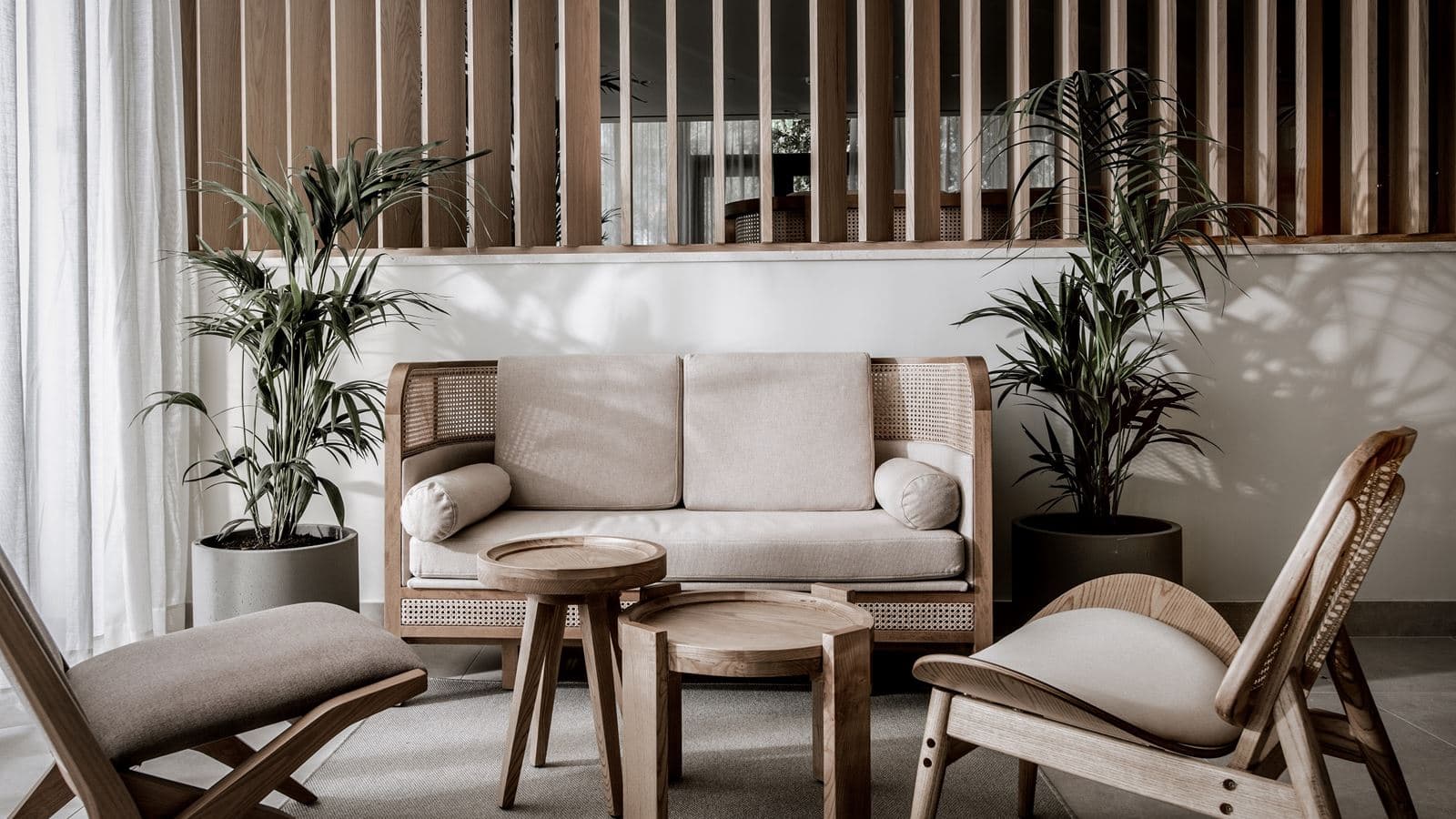 bars-canteen-bar