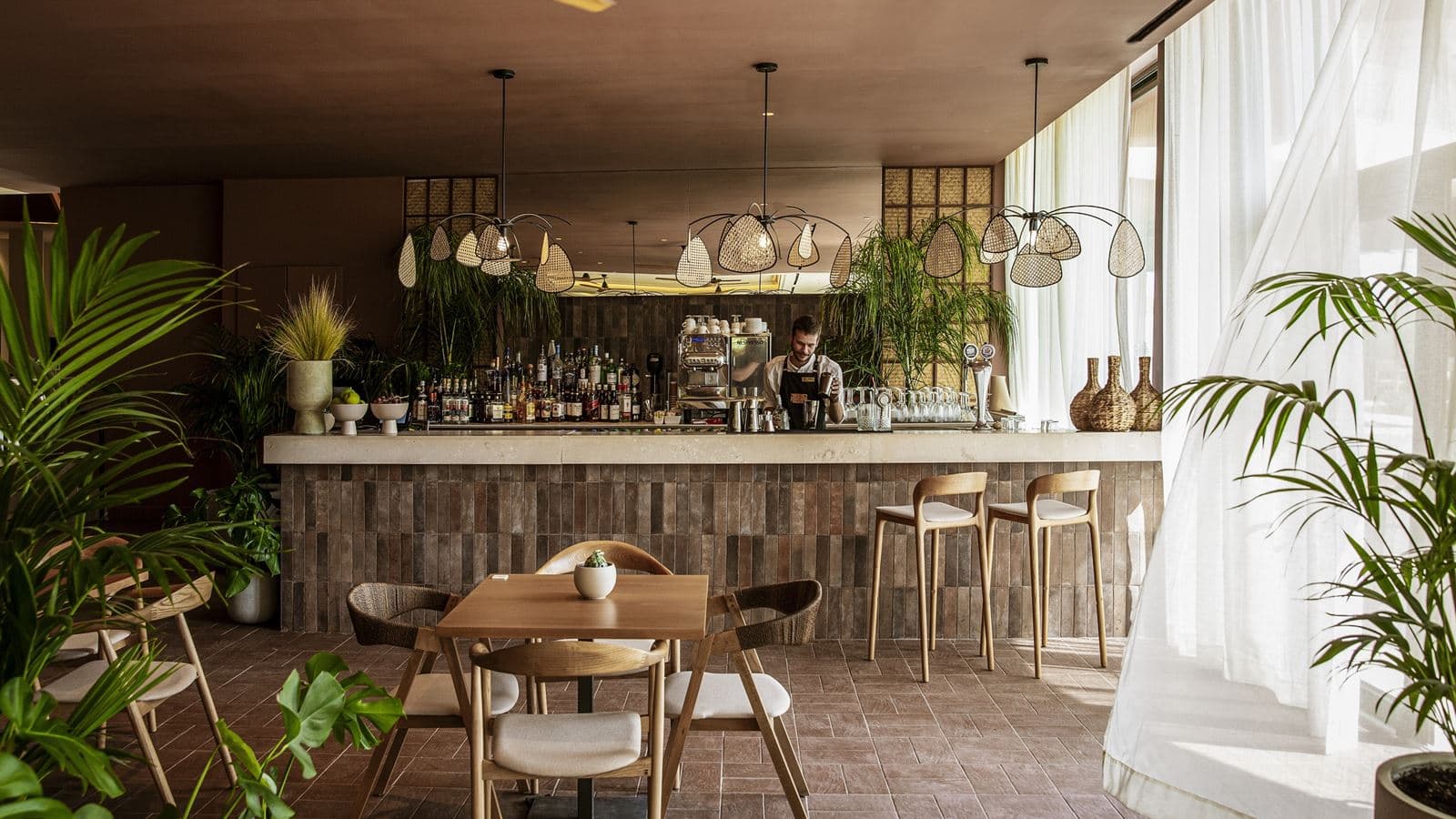 bars-canteen-bar