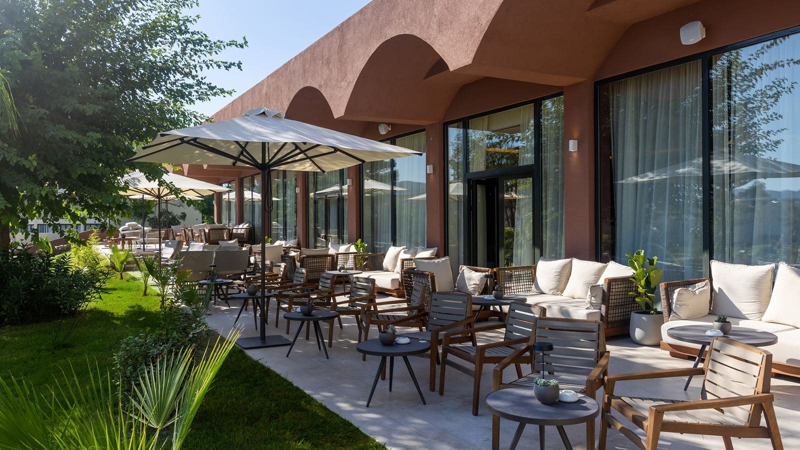 bars-canteen-bar