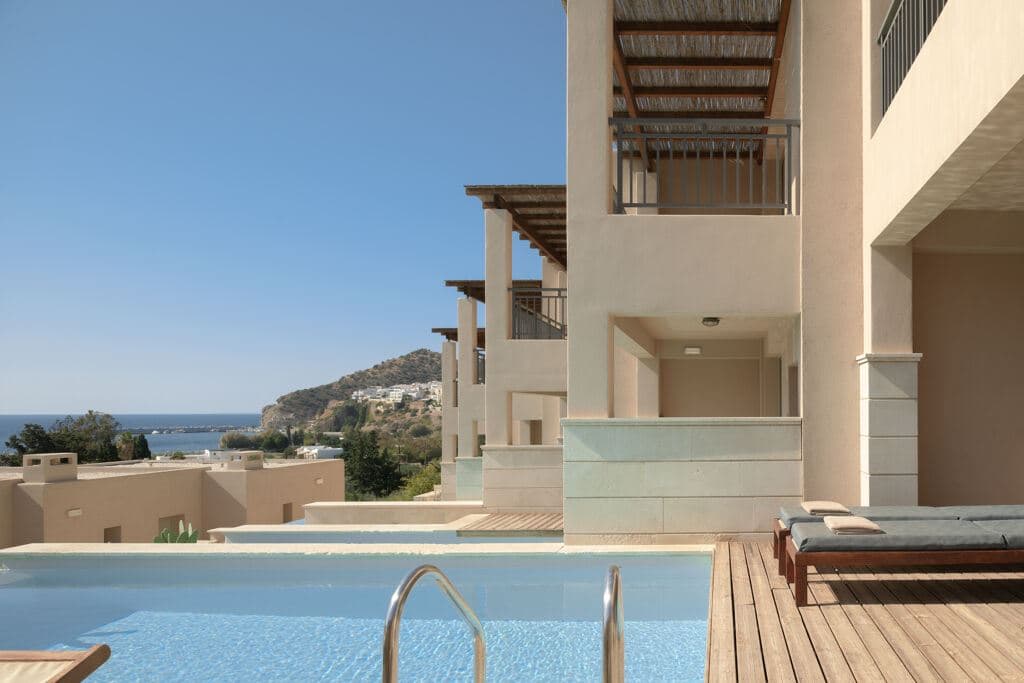 rooms-suite-junior-private-pool-with-sea-view