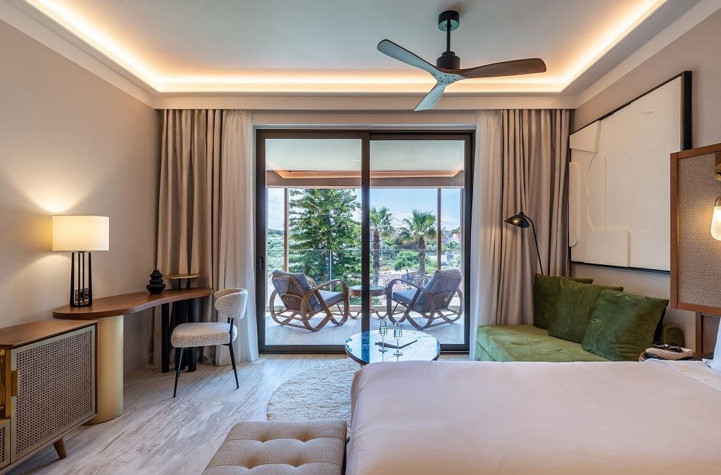rooms-room-deluxe-gardenview-balcony-or-terrace