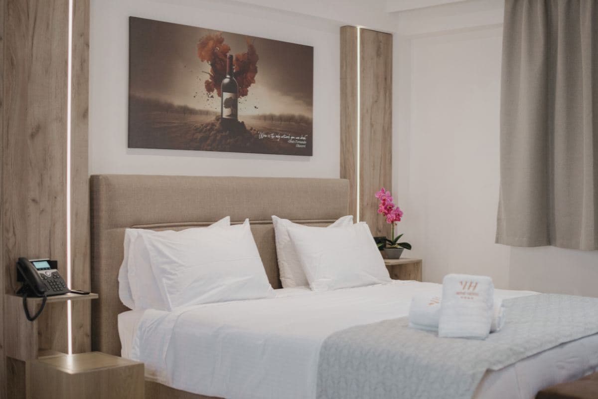 rooms-executive-suite-with-balcony-or-window
