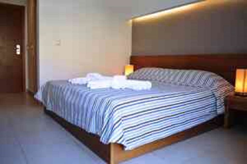 rooms-single-plus-mountain