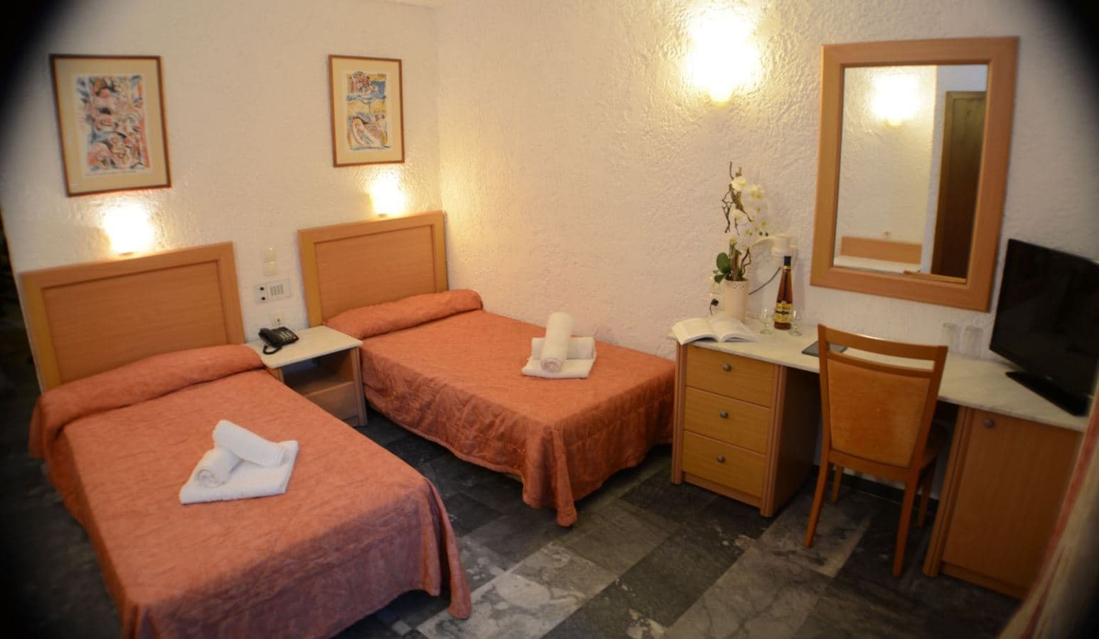 rooms-economy-room