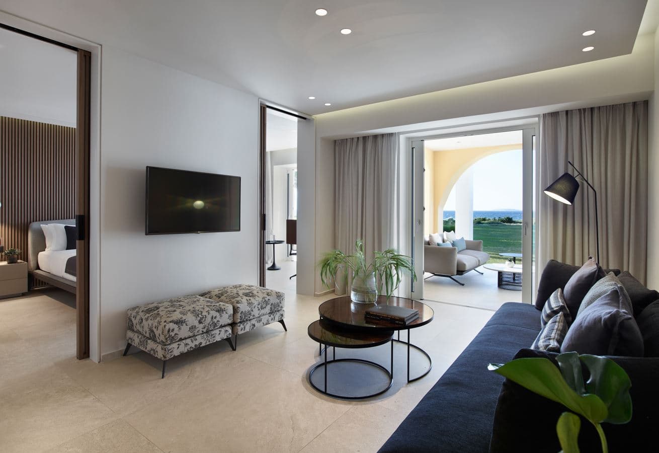 rooms-luxury-suite-2-bedrooms-seaview-balcony-or-terrace