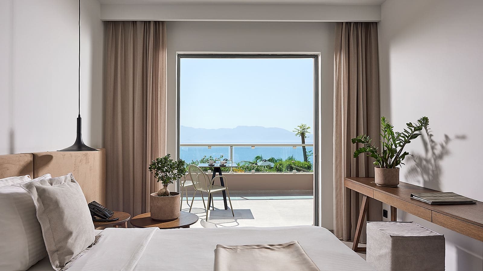rooms-premium-seafront