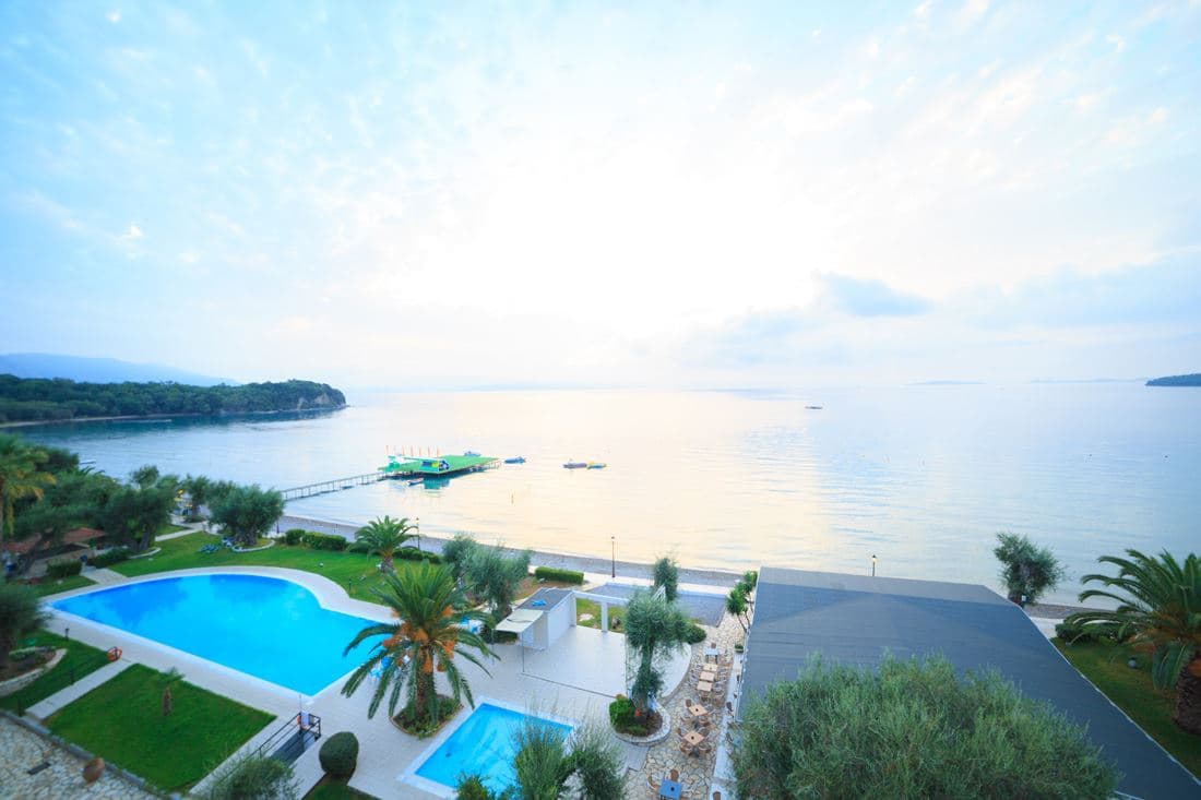 pools-outdoor-pool