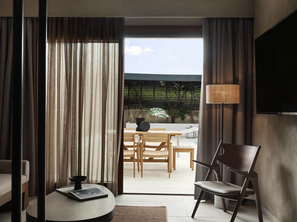 rooms-ottoman-garden-pool-suite